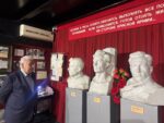 Василий Пархоменко поздравил сотрудников с 59-летием Дома-музея Севастопольского подполья 1942-1944гг.